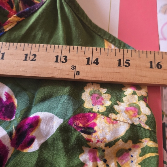 Fleurish Green Floral Print Sleeveless Top Size Medium - Picture 6 of 7